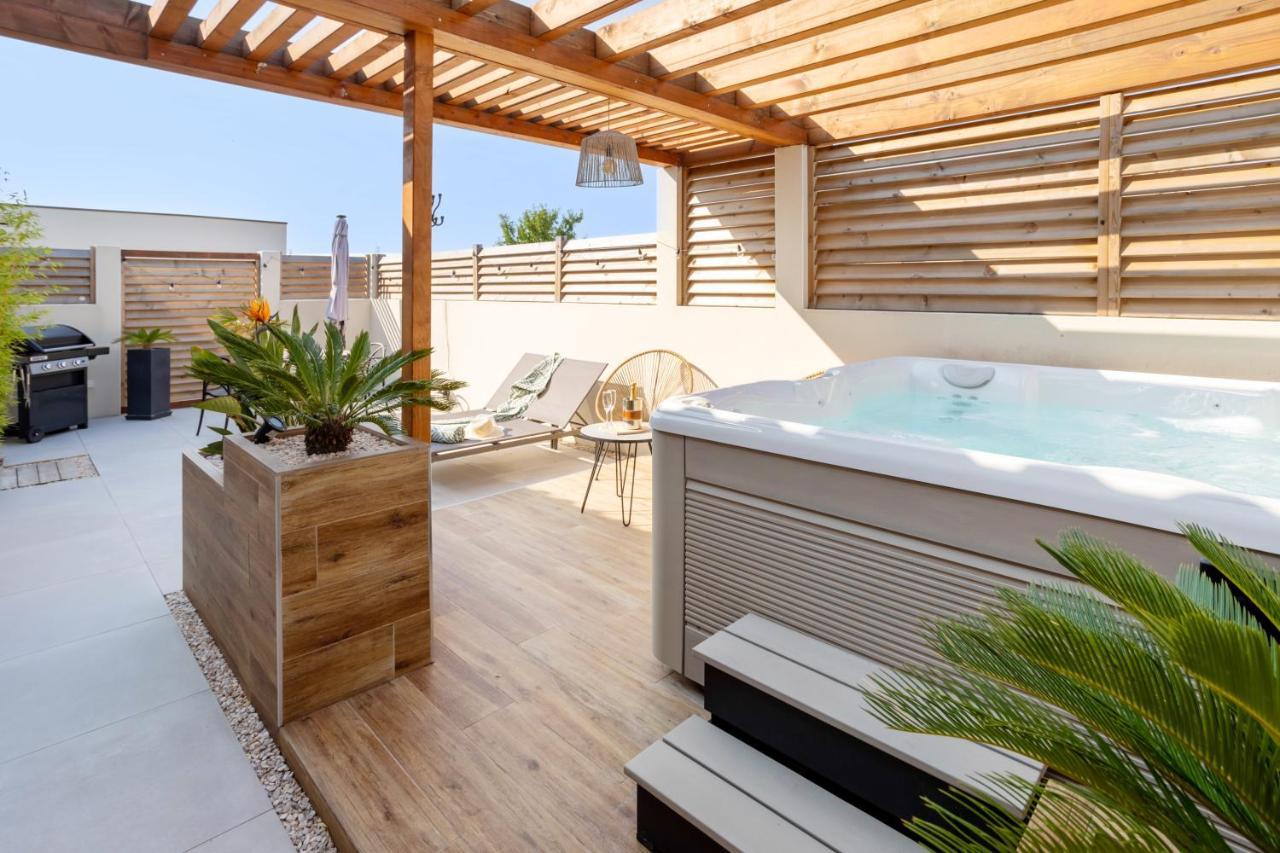 L'Entre Deux-Suite Romantique - Jacuzzi Privatif - Clim Reversible - Wifi Le Somail 外观 照片