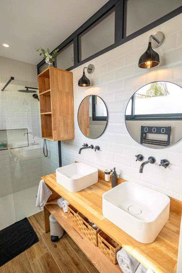 L'Entre Deux-Suite Romantique - Jacuzzi Privatif - Clim Reversible - Wifi Le Somail 外观 照片